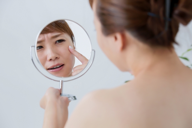 肥満女性は肌がボロボロ？