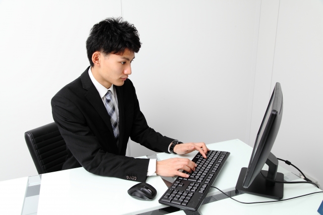 座るのをやめて立ち上がっても非常にわずかしか消費エネルギーは増加しない