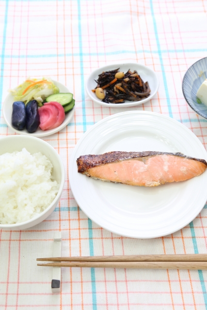 糖質の多い食事は中性脂肪の増加をもたらす