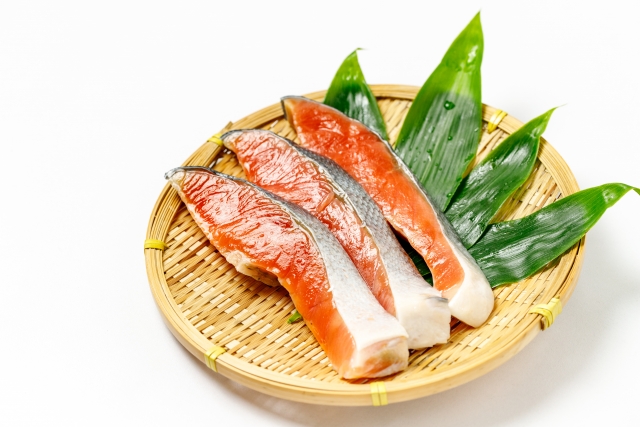 血中の脂質に対するオメガ3サプリメントと鮮魚の効果の比較