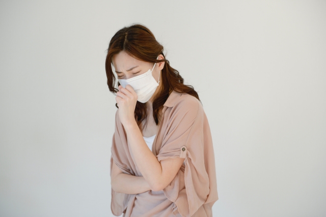 ウイルス感染症で解熱剤の安易な使用はやめた方が良い