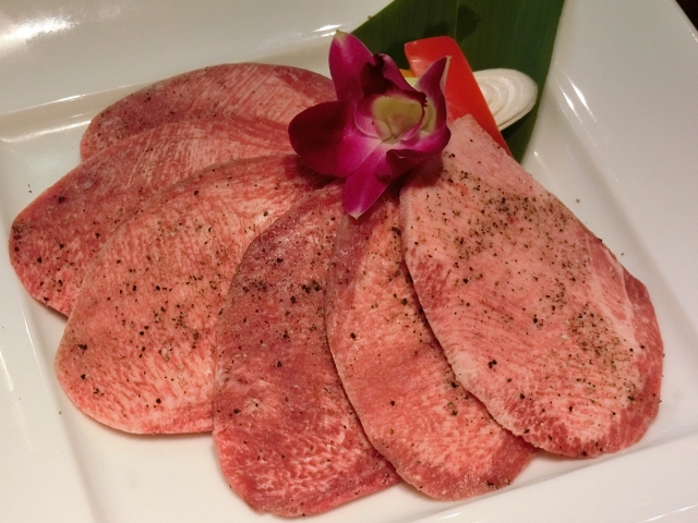 塩分制限で起こる程度の血圧低下なら炭水化物をタンパク質で置き換えることでも得られる
