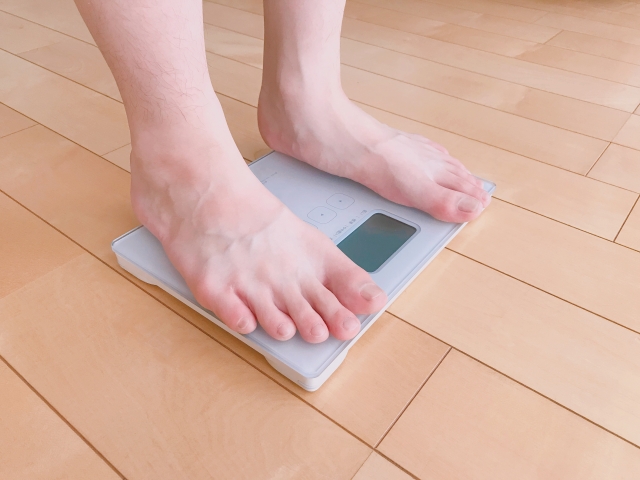 結構久しぶりの糖質制限否定の記事だけど　その3　糖質制限と体重減少