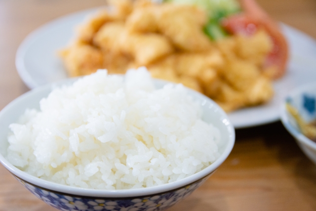 糖尿病の食事療法のガイドラインはこんな論文を根拠としている　その1