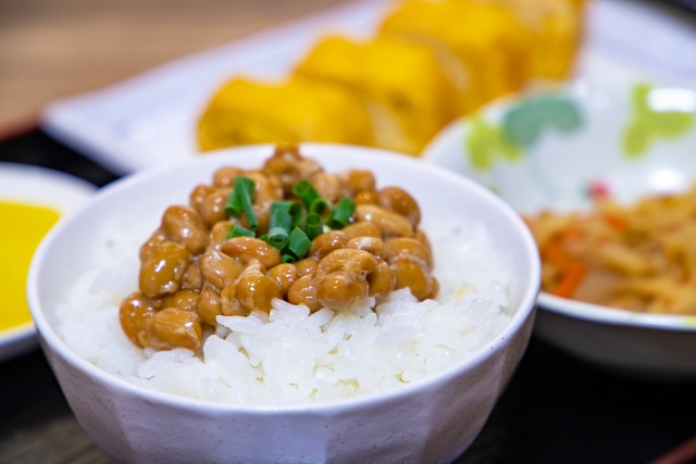 朝食を抜くと太る？