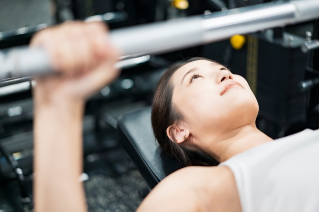 筋肉を増やすのに糖質は必要ない