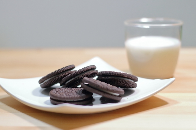 糖質制限によるLDLコレステロール上昇にはスタチンよりもオレオクッキーが効果的？