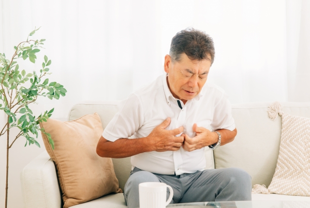 急性心筋梗塞における抗血小板薬２剤併用療法と併用したPPI（プロトンポンプ阻害薬）の有害性