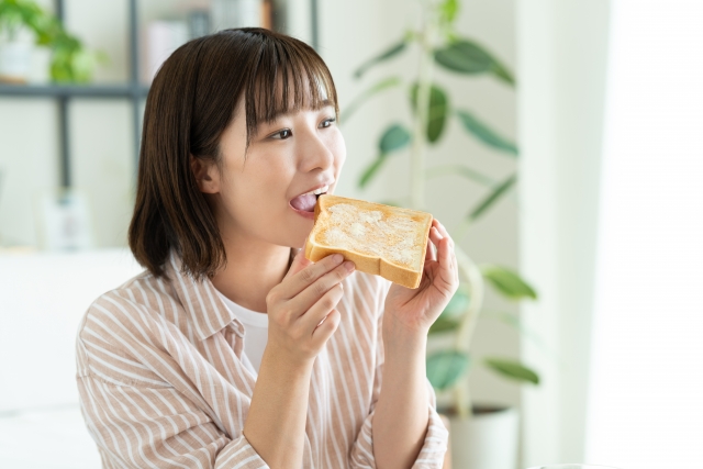 たった1回の糖質摂取でも脂肪分解が大きく低下する