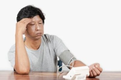 慢性腎臓病の血圧と死亡率の関係
